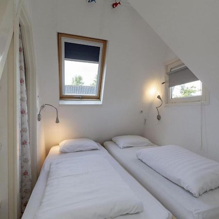 Cozy Holiday Home With Garden Sint Maartensvlotbrug Exteriör bild